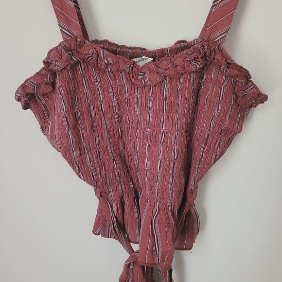 New American Eagle Striped Smocked Ruffle Tank Size Medium NWT - Picture 2 of 6